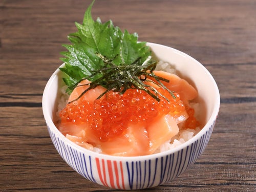 いくらとサーモンの親子丼